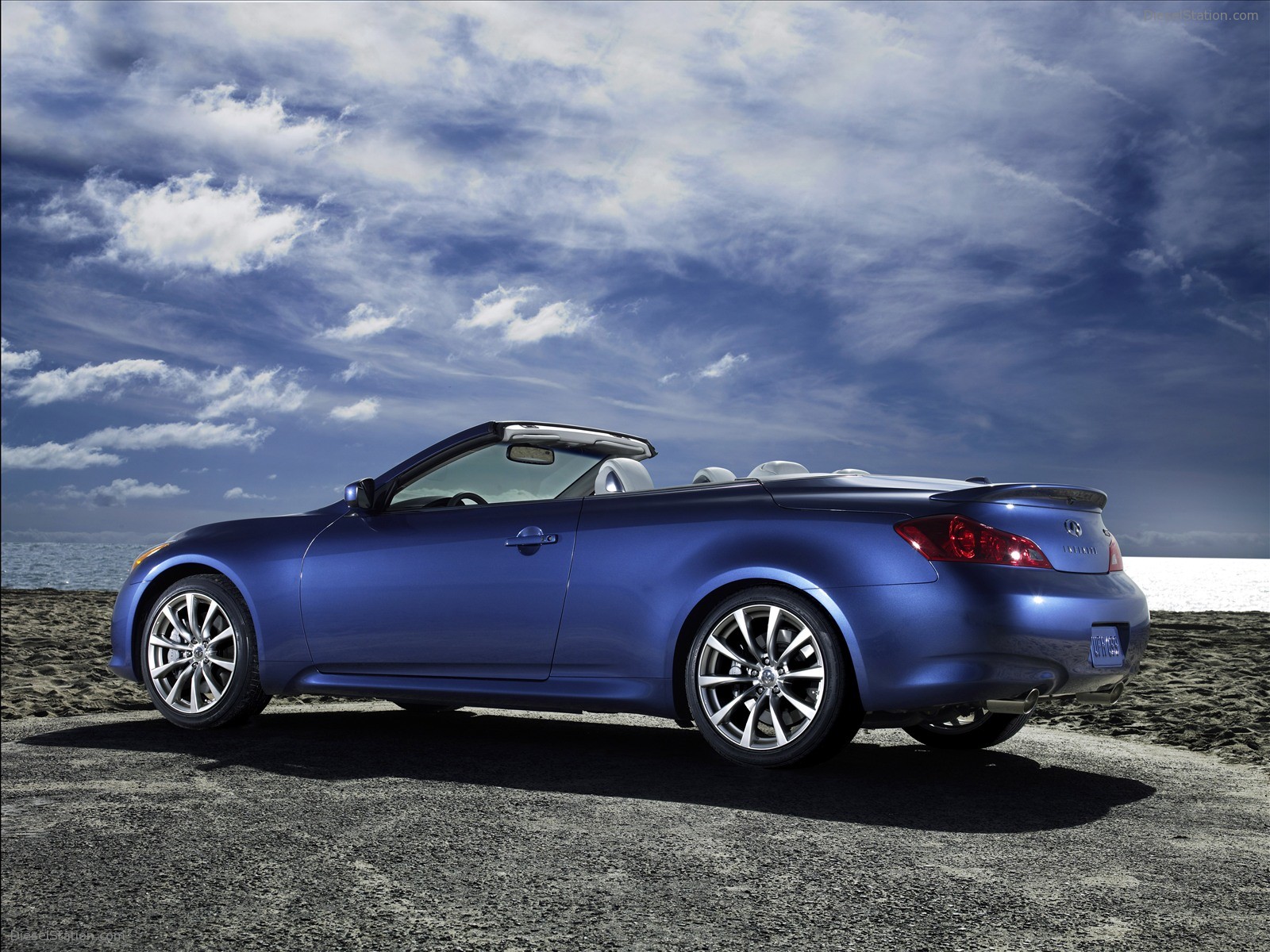 INFINITI G CONVERTIBLE 2009